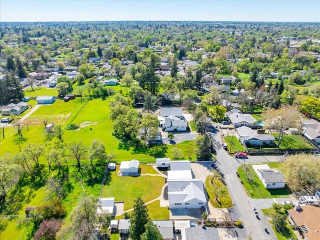 8332 Holly Dr, Citrus Heights, CA 95610