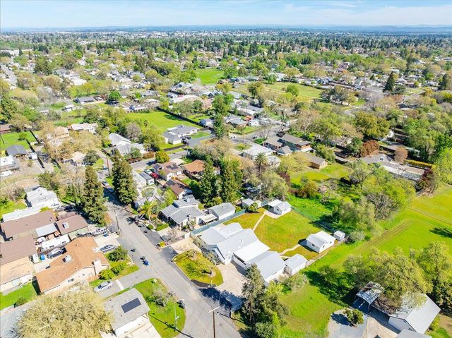 8332 Holly Dr, Citrus Heights, CA 95610