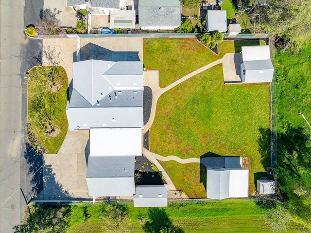 8332 Holly Dr, Citrus Heights, CA 95610