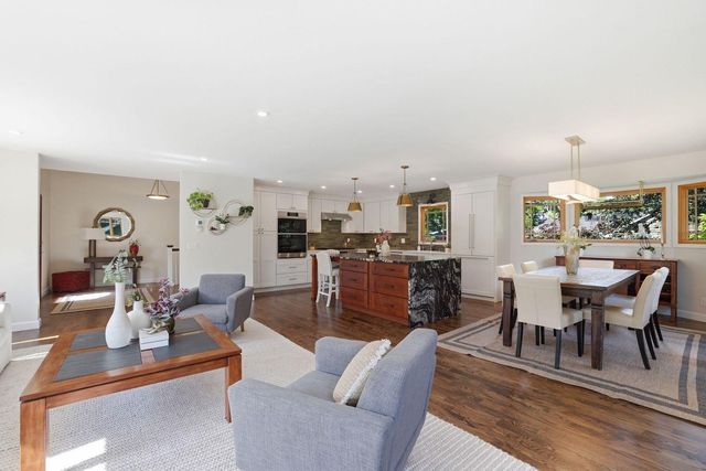 4011 Grimes Avenue S, Edina, MN 55416