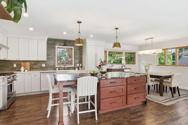 4011 Grimes Avenue S, Edina, MN 55416