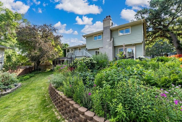 4011 Grimes Avenue S, Edina, MN 55416