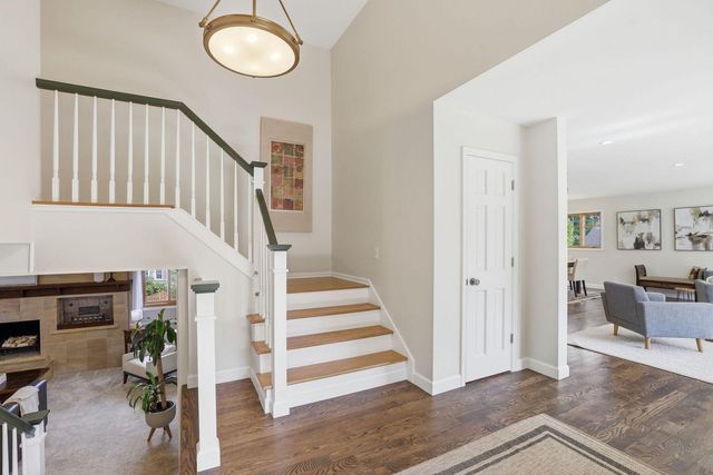 4011 Grimes Avenue S, Edina, MN 55416