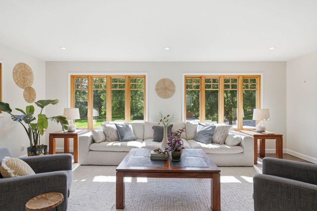 4011 Grimes Avenue S, Edina, MN 55416