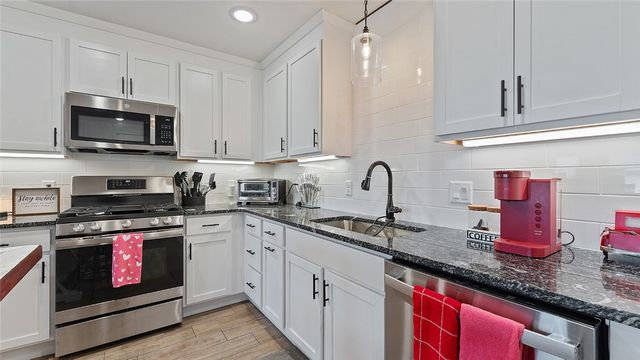 4408 Pawhuska Street, Bentonville, AR 72713