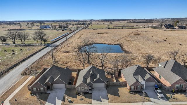 4408 Pawhuska Street, Bentonville, AR 72713