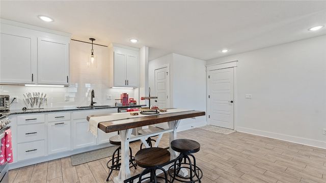 4408 Pawhuska Street, Bentonville, AR 72713