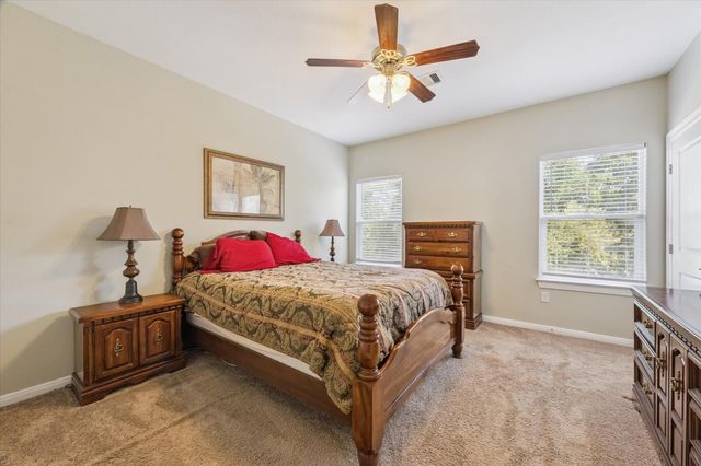 5630 Highway 6, Hitchcock, TX 77563