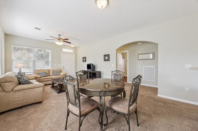 5630 Highway 6, Hitchcock, TX 77563