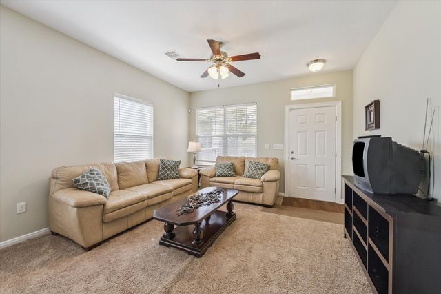 5630 Highway 6, Hitchcock, TX 77563