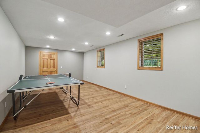 5115 Amanda Drive Sw, City Of Wyoming, MI 49418