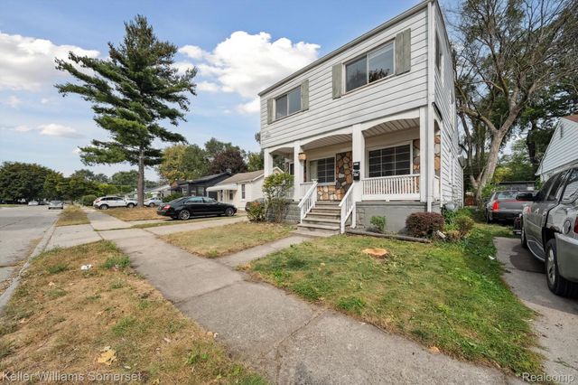 1511 E Harry Avenue, Hazel Park, MI 48030