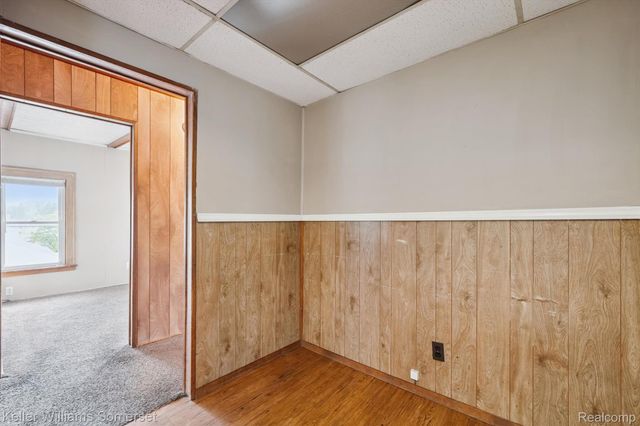 1511 E Harry Avenue, Hazel Park, MI 48030