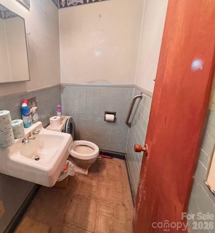 1102 Afton Drive, Lenoir, NC 28645
