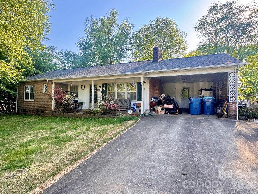 1102 Afton Drive, Lenoir, NC 28645