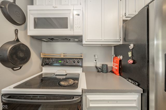 535 S Coventry Drive, Anderson, IN 46012