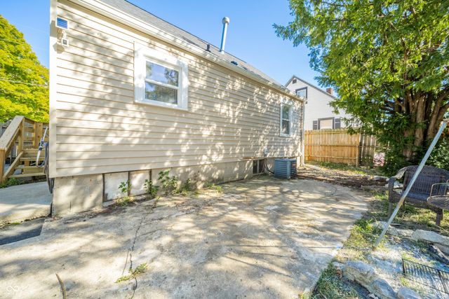 535 S Coventry Drive, Anderson, IN 46012