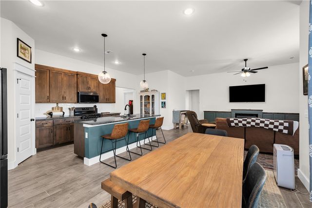 2041 Bluestem Drive, Centerton, AR 72719