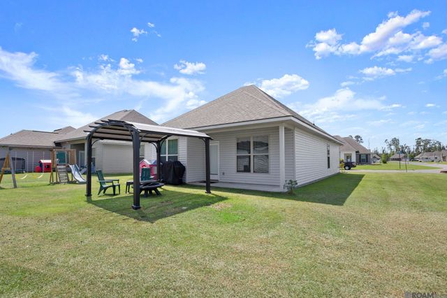 9655 Fairhope Ln, Denham Springs, LA 70726
