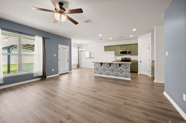 9655 Fairhope Ln, Denham Springs, LA 70726