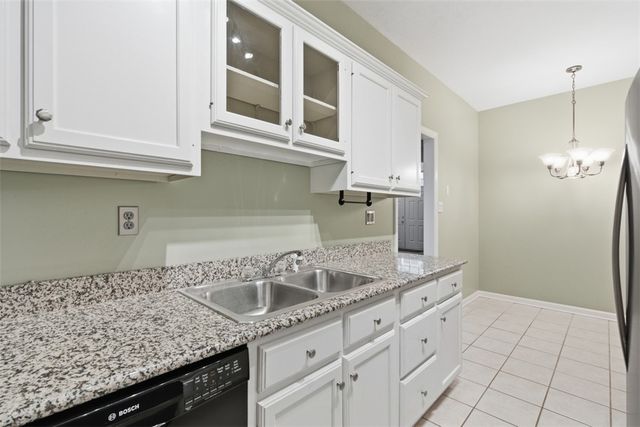 202 Boxwood Ct, Peters Twp, PA 15317