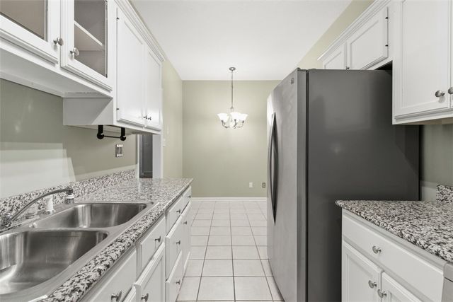 202 Boxwood Ct, Peters Twp, PA 15317