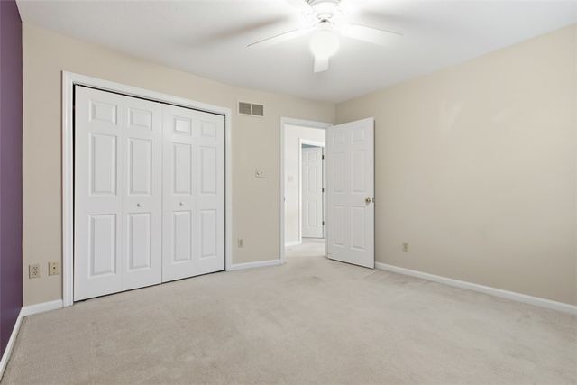 202 Boxwood Ct, Peters Twp, PA 15317