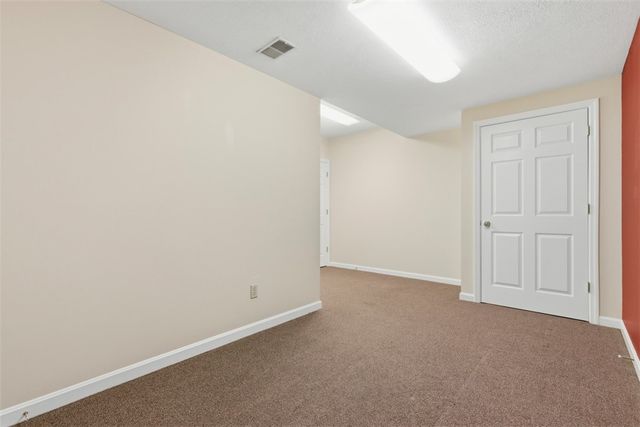 202 Boxwood Ct, Peters Twp, PA 15317