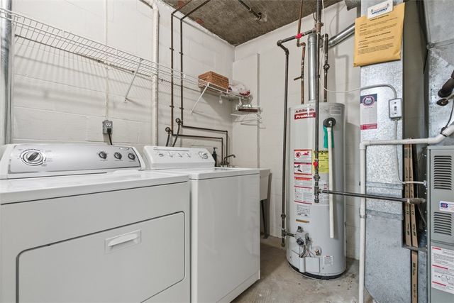 202 Boxwood Ct, Peters Twp, PA 15317