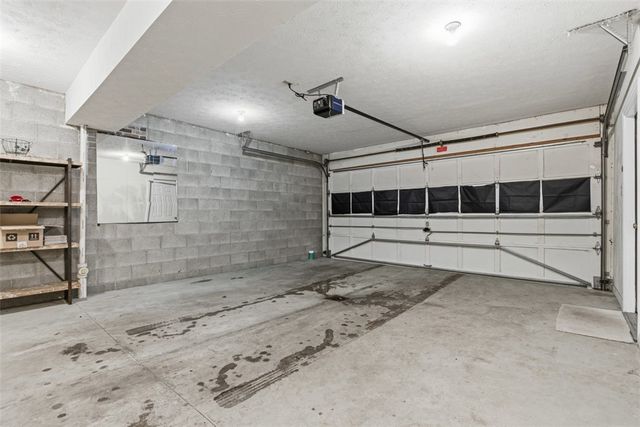 202 Boxwood Ct, Peters Twp, PA 15317