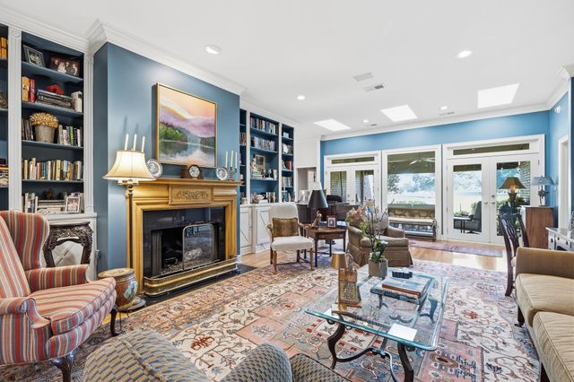 3200 CLUB TOWER DR, Memphis, TN 38111