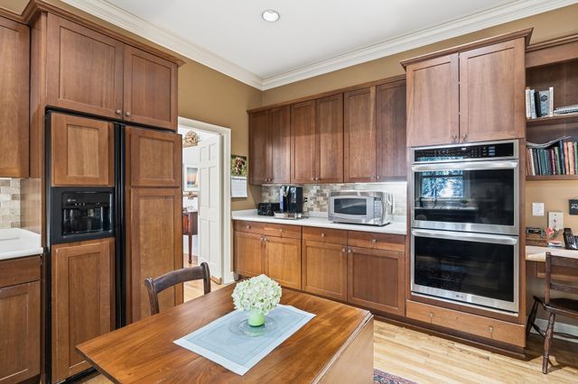 3200 CLUB TOWER DR, Memphis, TN 38111