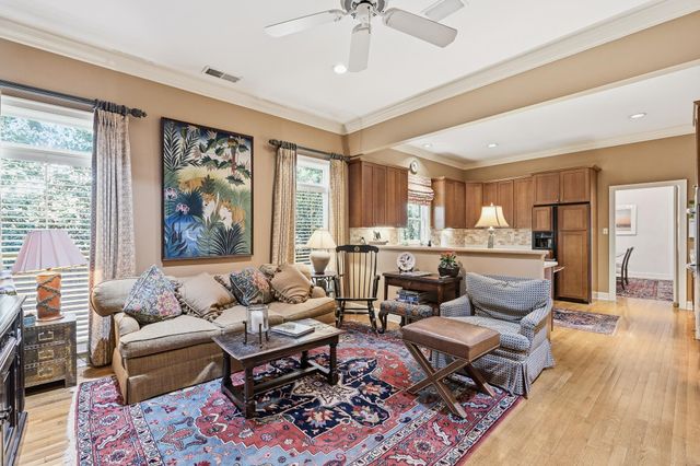 3200 CLUB TOWER DR, Memphis, TN 38111