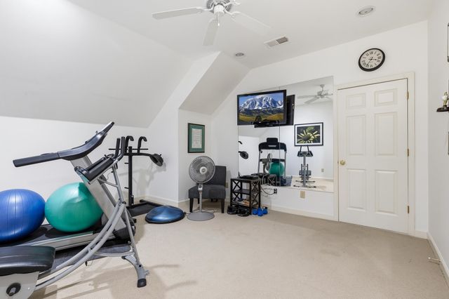 3200 CLUB TOWER DR, Memphis, TN 38111