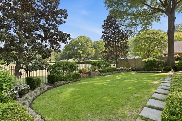 3200 CLUB TOWER DR, Memphis, TN 38111