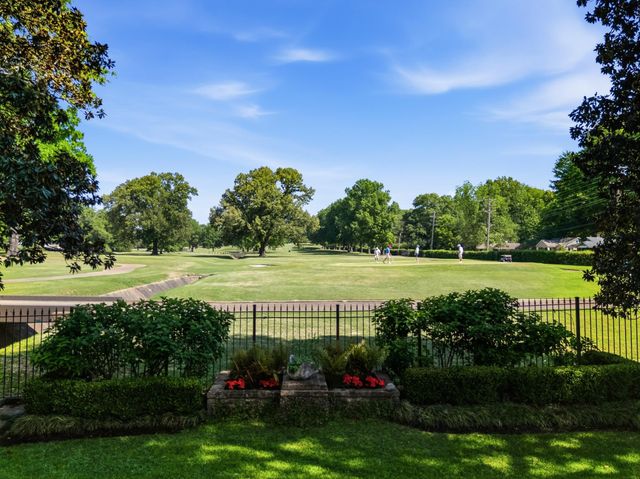 3200 CLUB TOWER DR, Memphis, TN 38111