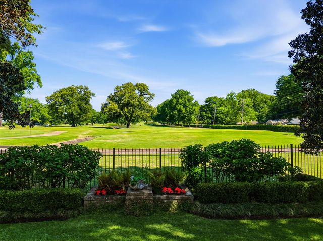 3200 CLUB TOWER DR, Memphis, TN 38111