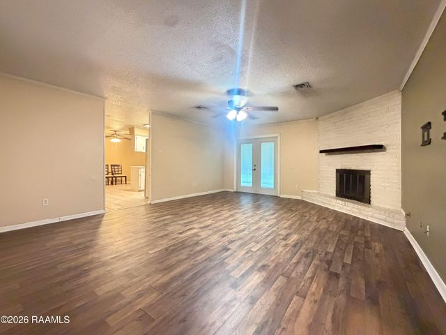 222 Saint James Drive, Lafayette, LA 70506