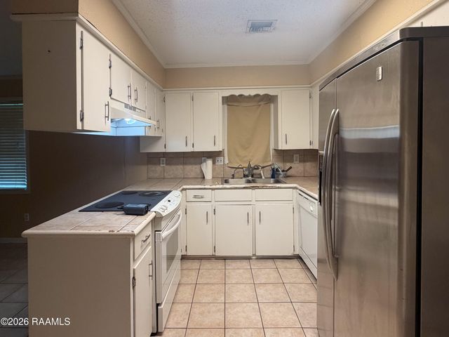 222 Saint James Drive, Lafayette, LA 70506