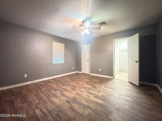 222 Saint James Drive, Lafayette, LA 70506