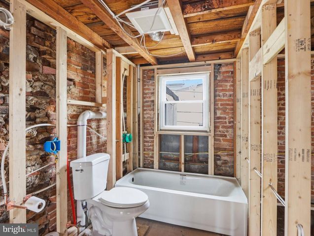 642 MELVIN DR, Baltimore, MD 21230