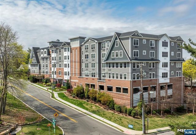 1685 Bergen Boulevard 414, Fort Lee, NJ 07024