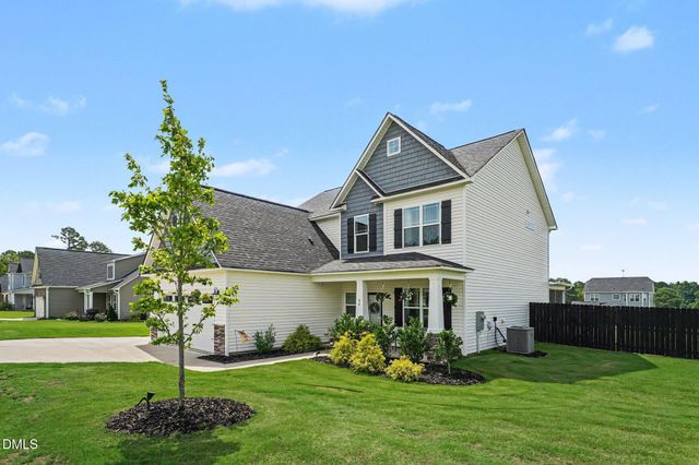 96 Looping Horse Circle, Angier, NC 27501