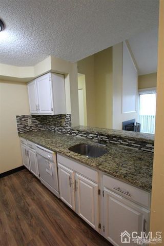 1618 Aspen Drive, Plainsboro, NJ 08536
