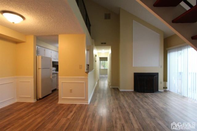 1618 Aspen Drive, Plainsboro, NJ 08536