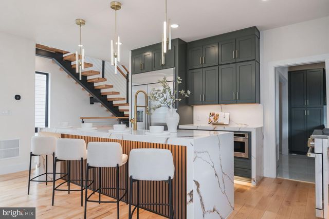 2025 N EMERSON ST, Arlington, VA 22207