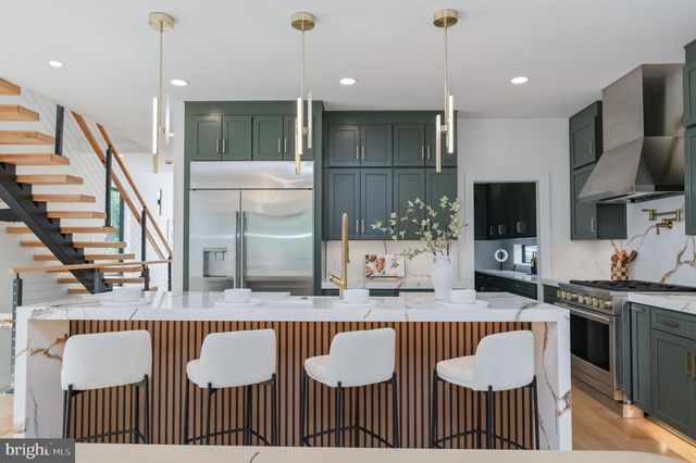 2025 N EMERSON ST, Arlington, VA 22207