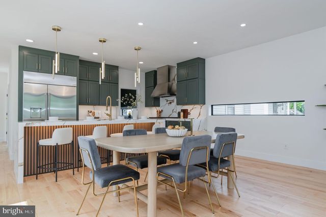 2025 N EMERSON ST, Arlington, VA 22207
