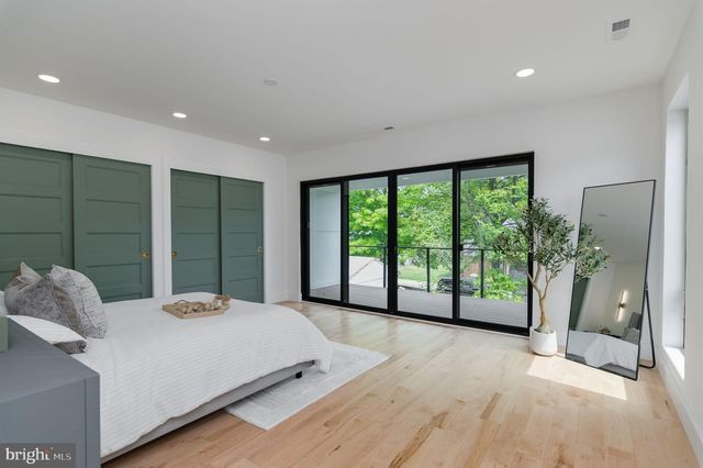 2025 N EMERSON ST, Arlington, VA 22207