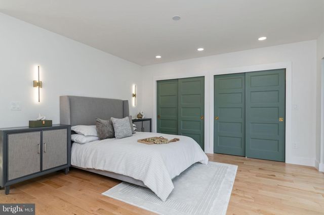 2025 N EMERSON ST, Arlington, VA 22207